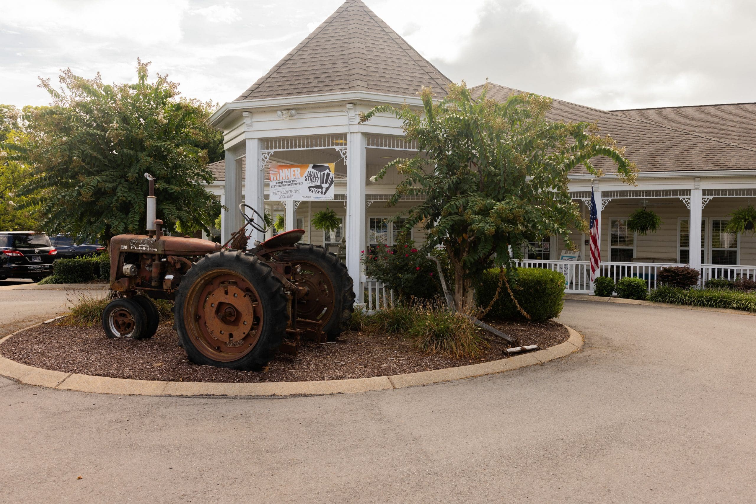 R5__5697 Gallatin Courtyard
